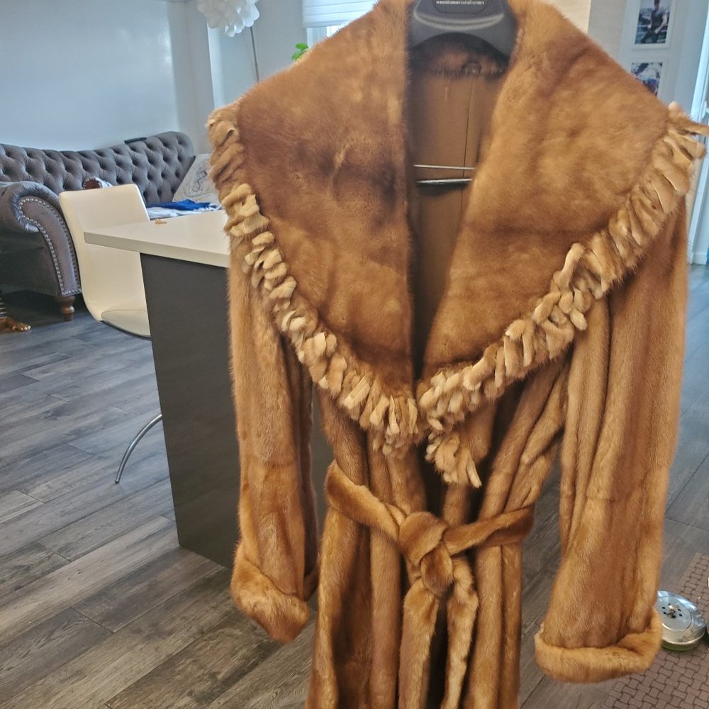 Mink coat, Made in Italy, US size 8, 10
